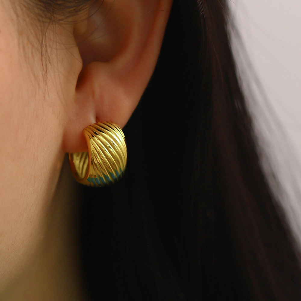 Orecchini a Cerchio Vintage a  - Vintage Fashion Earrings recensione e prezzo