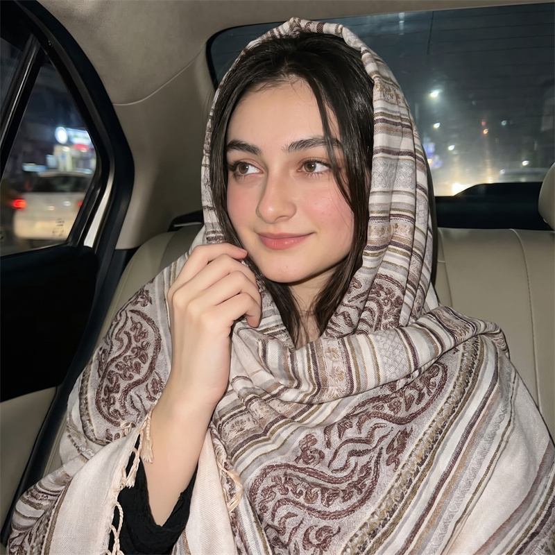 Hijab Vintage con Stampa Paisl - Vintage Fashion For Women recensione e prezzo