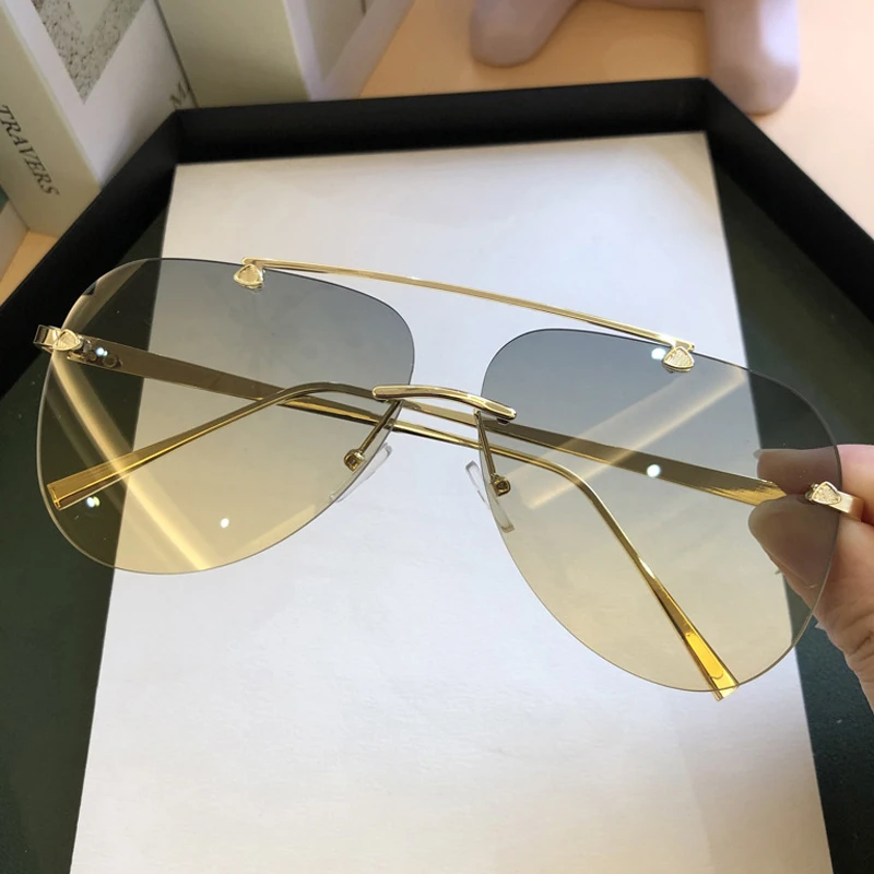 Occhiali da sole vintage senza - Vintage Fashion Female recensione e prezzo