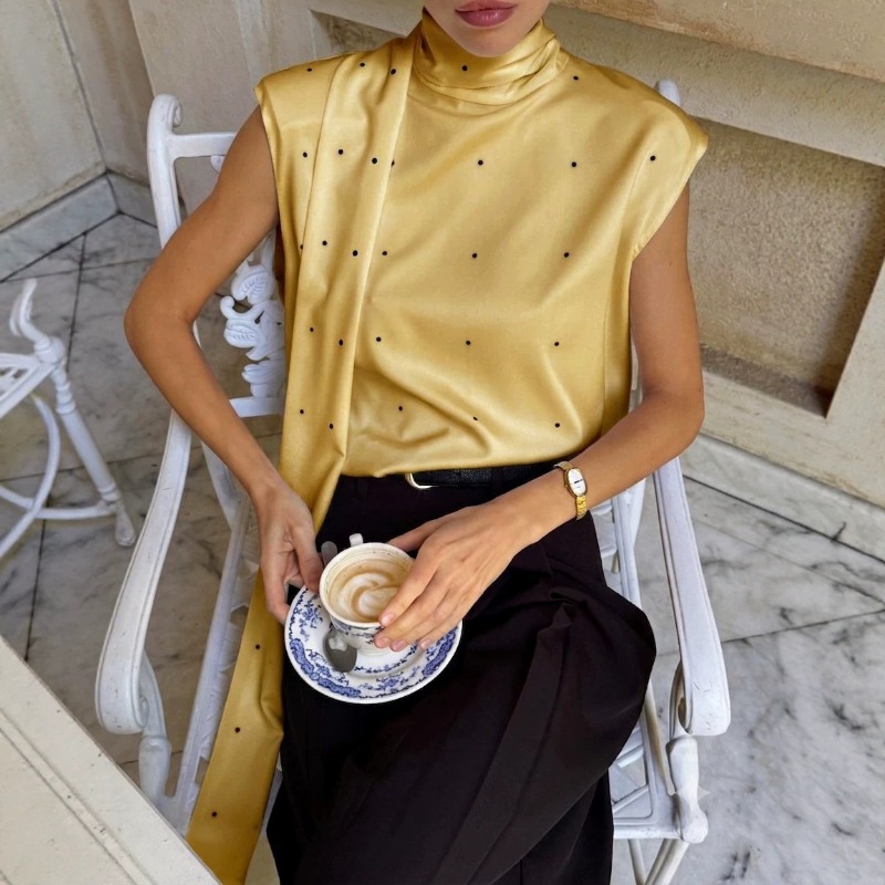 Top Senza Maniche a Collo Alto - Vintage Fashion Vogue recensione e prezzo