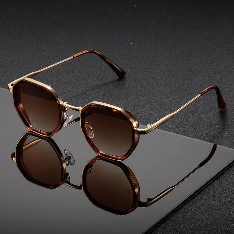 1 paio di occhiali da sole uni - Vintage Fashion Female recensione e prezzo