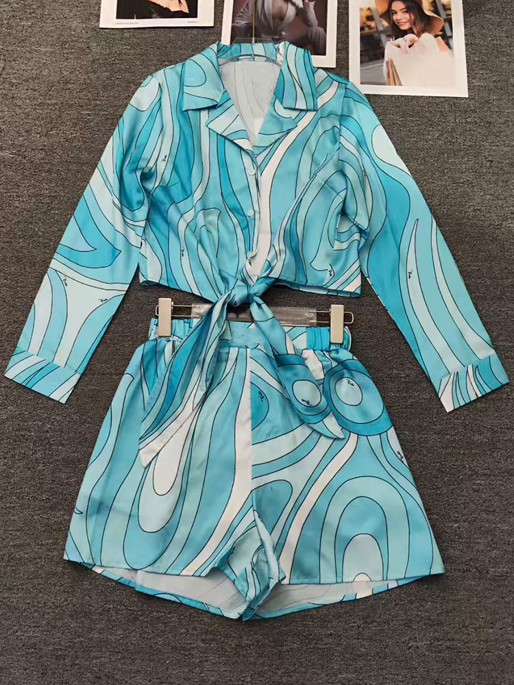 Completo da donna elegante con - Vintage Fashion Jersey recensione e prezzo