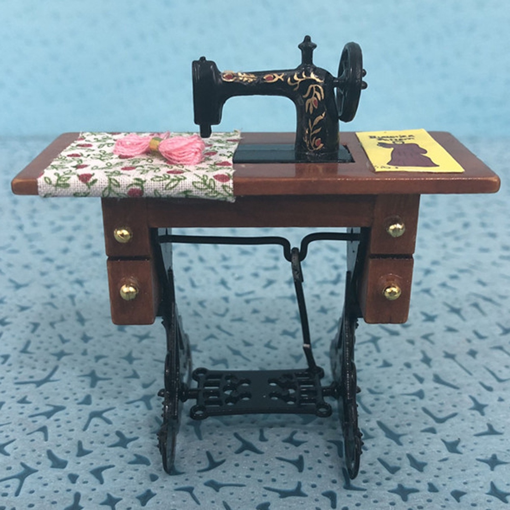 Mobili per Casa delle Bambole, - Vintage Fashion Houses recensione e prezzo