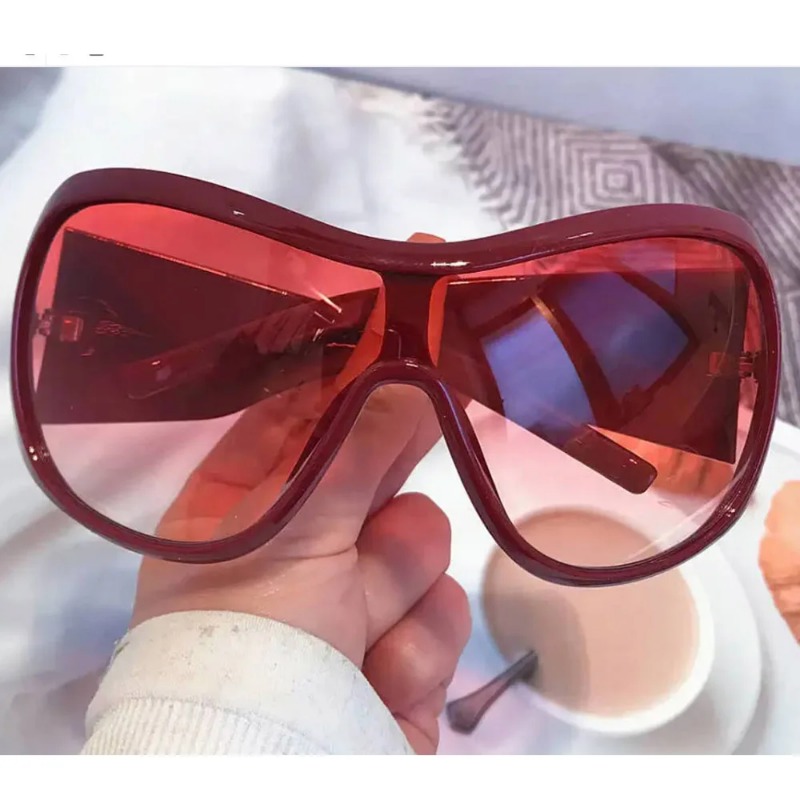 Occhiali da sole oversize Y2K  - Vintage Fashion Pieces recensione e prezzo