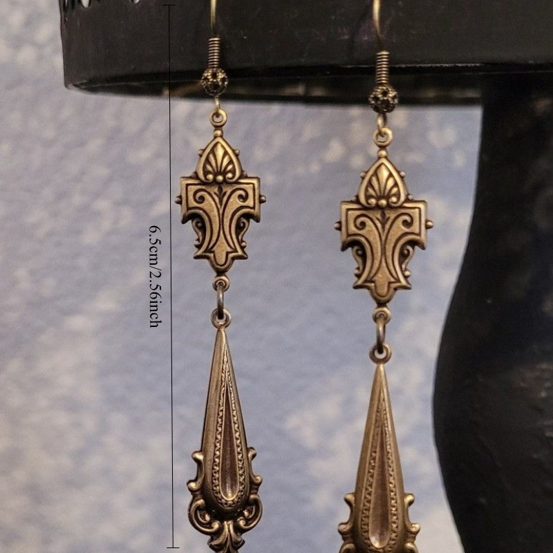 Orecchini dal design classico  - Vintage Fashion Events recensione e prezzo