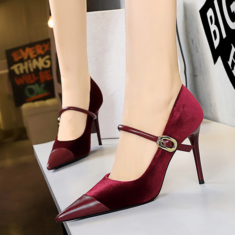 Scarpe da Donna Vintage in Cam - Vintage Fashion Women Dresses recensione e prezzo