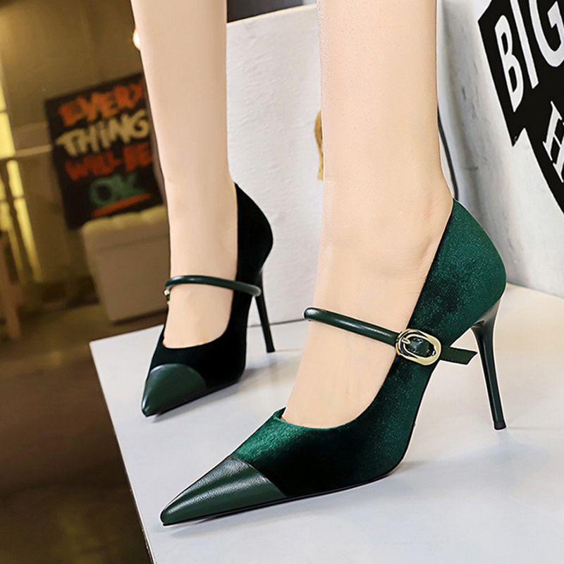 Scarpe da Donna Vintage in Cam - Vintage Fashion Women Dresses recensione e prezzo